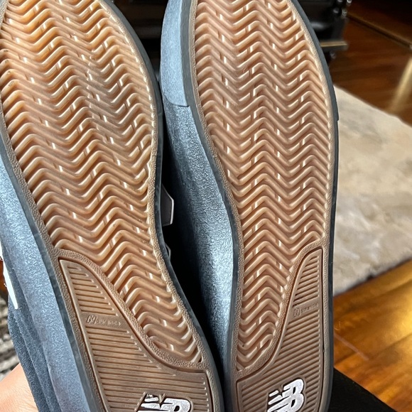 New Balance - Picture 8 of 8